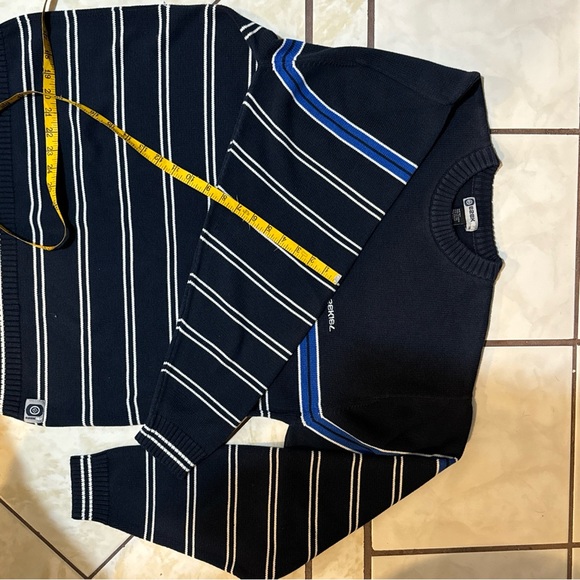 Vintage 2009 Ezekiel Sweater XL Excellent/New Condition - Picture 10 of 10